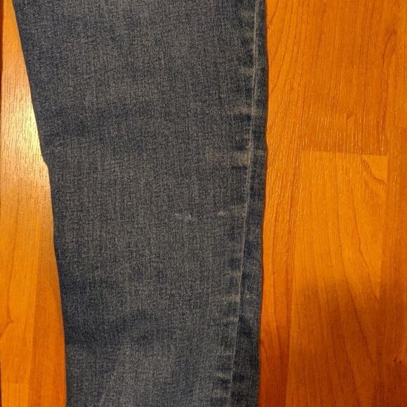 CALVIN Klein jeans misses size 2 inseam 30 distressed knees stretch 2 x 30 - Picture 8 of 11
